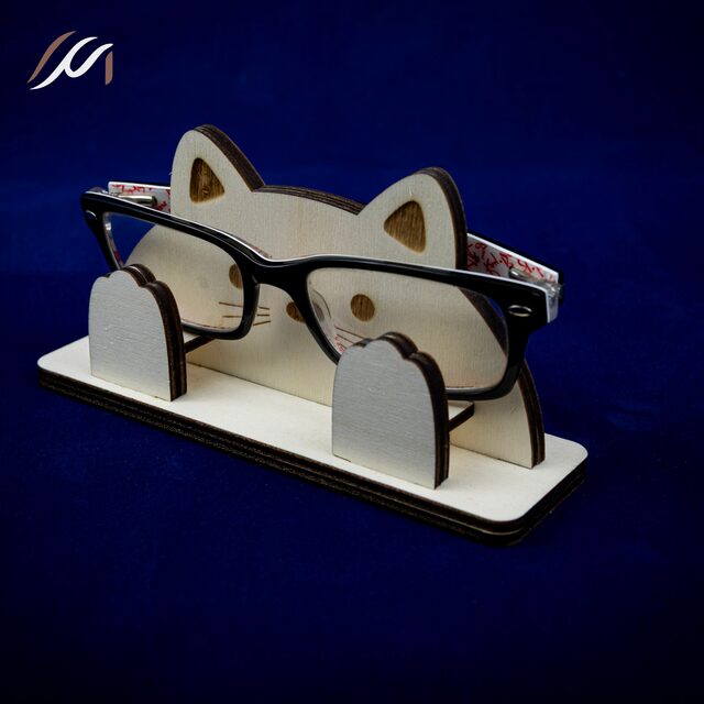 Porte lunettes enfant personnalisé en bois – Support lunettes animal